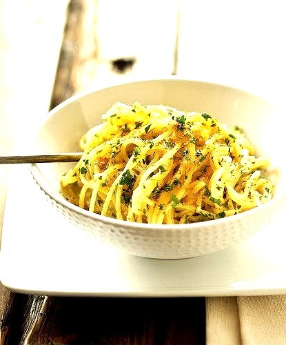 spaghetti with bottarga parsley and garlic by mattyinthesun on Flickr.