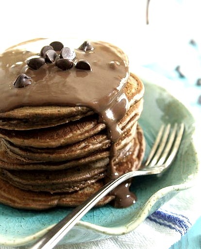 Chocolate pancakes 1 by Runningtothekitchen on Flickr.